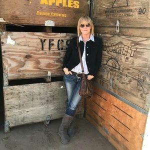 Meet your Posher, Cindy